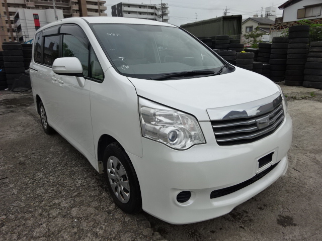 2010 TOYOTA NOAH ZRR70G 2000CC ZRR70-0329800