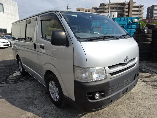 2010/3 TOYOTA HIACE VAN KDH201V 3000CC KDH201-0055853