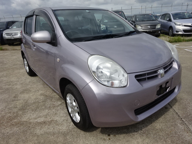2013/SEP Auction Grade 4!! TOYOTA PASSO KGC30 1000cc KGC30-0162814