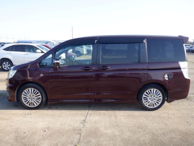 無限 rk5/rk6/rk1 stepwagon 2010YEAR/APR HONDA STEP WAGON RK5 2000cc RK5-1024516 | Japanese