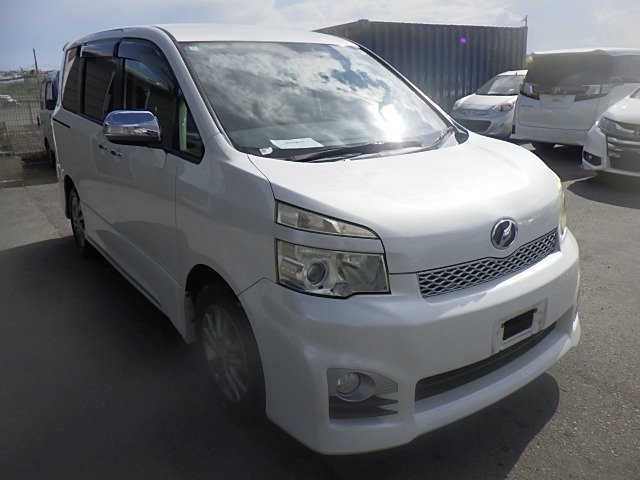 TOYOTA VOXY 2012YEAR/JUL MODEL:DBA-ZRR70W 2000cc ZRR70-0504968